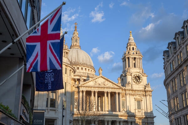 St. Paul’s Cathedral from Ludgate Hill, London, Great Britain, UK