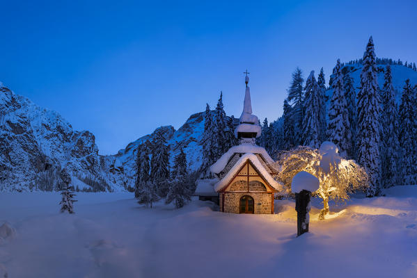 Braies/Prags, Dolomites, South Tyrol, Italy. The chapel at Lake Braies