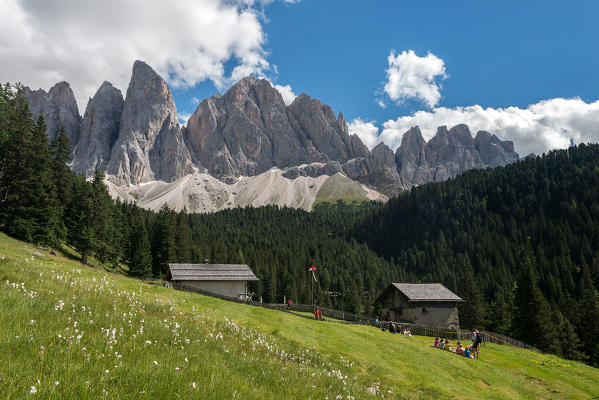 Funes Valley, Dolomites, South Tyrol, Italy. The Dussler Alm and the peaks of the Odle