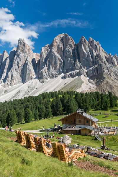Funes Valley, Dolomites, South Tyrol, Italy.The mountain cinema near Refuge delle Odle/Geisleralm with the peaks of the Odle