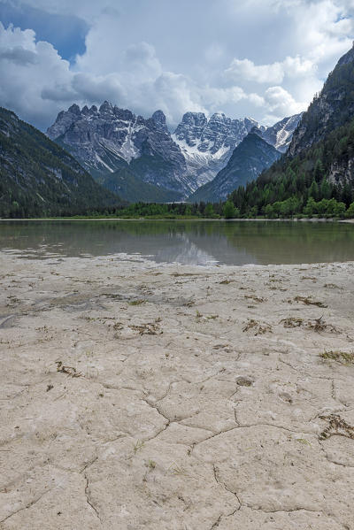 Carbonin, Dolomites, South Tyrol, Italy. Lake Landro with the peaks of the Cistallo group 