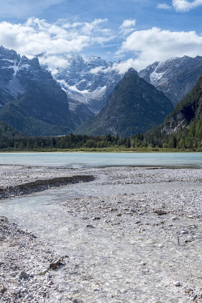 Carbonin, Dolomites, South Tyrol, Italy. Lake Landro with the peaks of the Cistallo group 