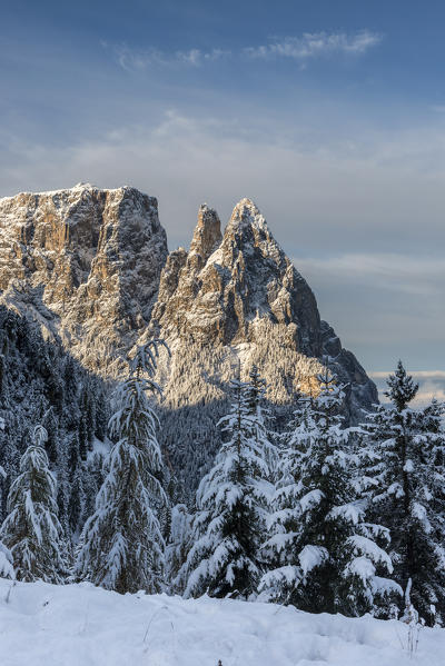 Alpe di Siusi/Seiser Alm, Dolomites, South Tyrol, Italy. The first autumn snow on the Alpe di Siusi/Seiser Alm