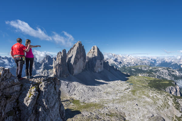 Sesto/Sexten, Dolomites, South Tyrol, province of Bolzano, Italy. View from the summit of Monte Paterno/Paternkofel on the Tre Cime di Lavaredo/Drei Zinnen