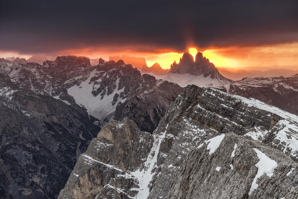 Picco di Vallandro/Dürrenstein, Prato Piazza/Plätzwiese, Dolomites, South Tyrol, Italy. Sunrise at the winter solstice