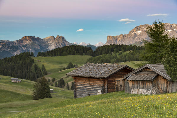 Alpe di Siusi/Seiser Alm, Dolomites, South Tyrol, Italy. Dusk on the Alpe di Siusi