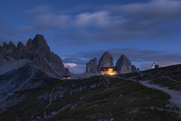 Sesto / Sexten, province of Bolzano, Dolomites, South Tyrol, Italy. Night at the Locatelli mountain refuge