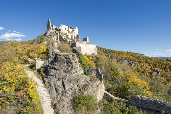 Duernstein, Wachau, Waldviertel, district of Krems, Lower Austria, Austria, Europe. The ruins of Duernstein Castle