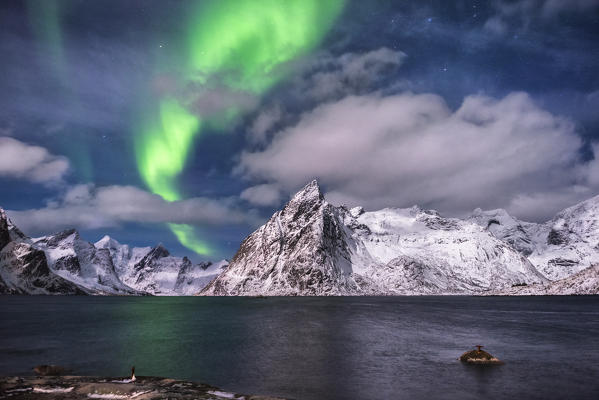 Hamnoy-Islands Lofoten,Norway
Aurora borealis over the mountains 