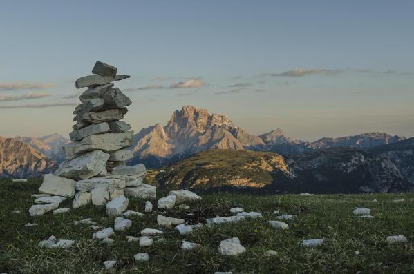 Croda Rossa, Monte Campedelle, Auronzo di Cadore, Dolomites, Veneto, Italy. Croda Rossa and Monte Piana