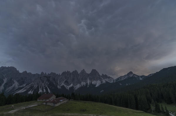 Vedorcia, Spalti di Toro, Dolomites, Veneto, Italy. Malga Vedorcia