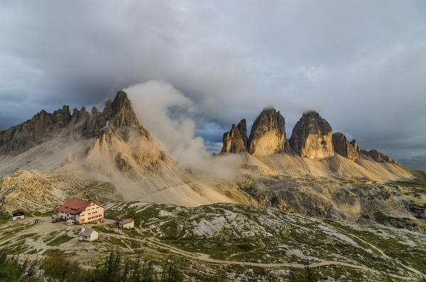 Tre Cime di Lavaredo, Three peaks of lavaredo, Drei Zinnen, Dolomites, South Tyrol, Veneto, Italy. Locatelli refuge