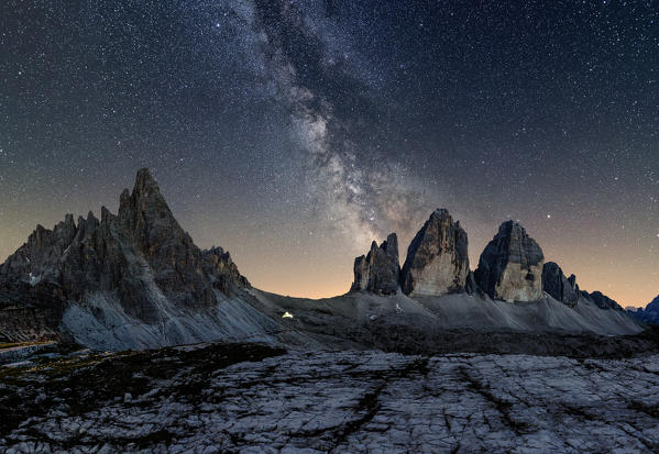 Tre Cime di Lavaredo, Drei Zinnen, Three peaks of Lavaredo, Dolomites, South Tyrol, Veneto, Italy. Tre Cime di Lavaredo, Paterno and Milky Way