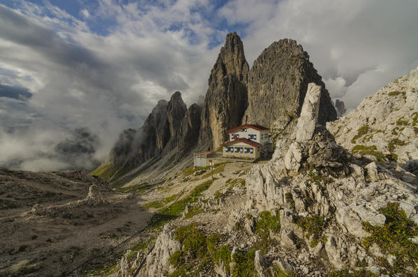 Fonda Savio hut, Cadini di Misurina, Belluno, Veneto, Dolomiti, Italy. Wundt' tower and Fonda Savio Hut