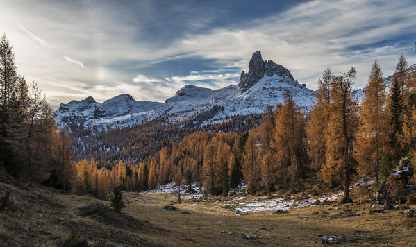 Becco di mezzodi, Croda da Lago, Cortina d'Ampezzo, Belluno, Veneto, Italy.  Becco di mezzodi