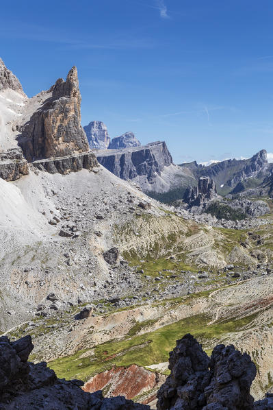 Italy, Veneto, Belluno district, Fanis group, view from the Forcella del Mortaio towards the Castelletto and in the background the Cinque Torri, Lastoi di Formin and Pelmo