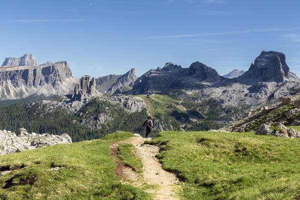 Italy, Veneto, Belluno district, Tofane group, view from Forcella Col dei Bos towards Cinque Torri, Lastoi di Formin, Pelmo, Averau and Nuvolau