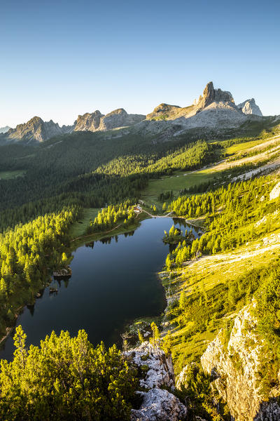 Italy,Veneto,Belluno district,Cortina d'Ampezzo,elevated view of lake Federa