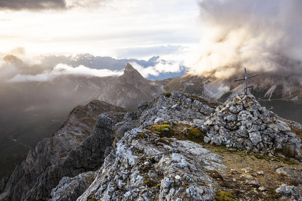 Italy,Veneto,Belluno district,Cortina d'Ampezzo,rays of setting sun illuminate the clouds over Lagazuoi