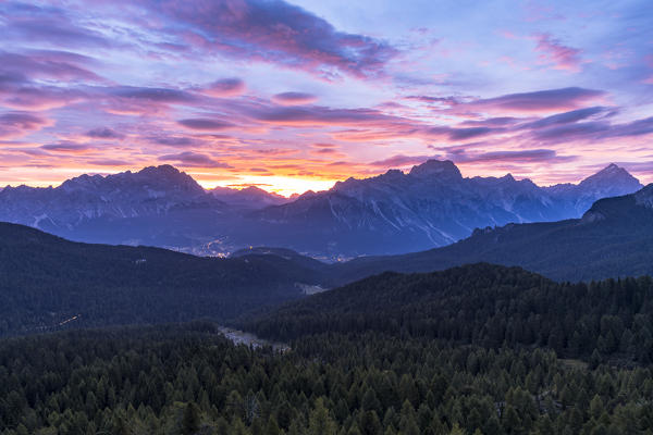 Italy,Veneto,Belluno district,Boite valley,Cortina d'Ampezzo at sunrise