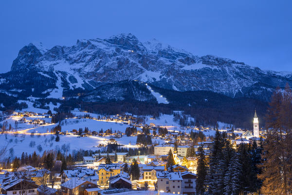 Italy,Veneto,Belluno district,Boite Valley,view of Cortina d'Ampezzo,renowned winter and summer tourist resort