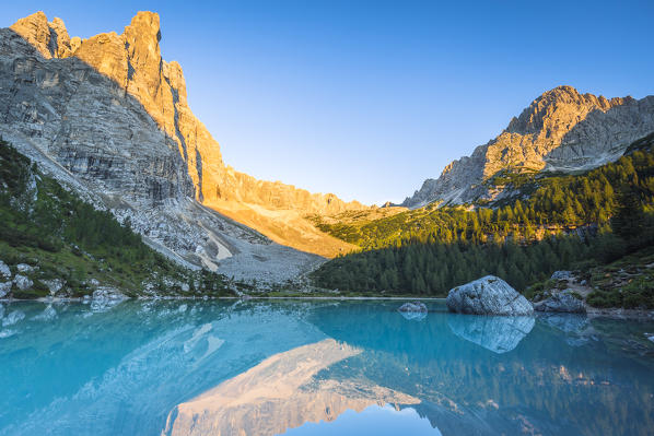 Italy,Veneto,Belluno district,Cortina d'Ampezzo,Sorapis lake and Sorapis group with Dito di Dio peak (God's finger) at sunrise