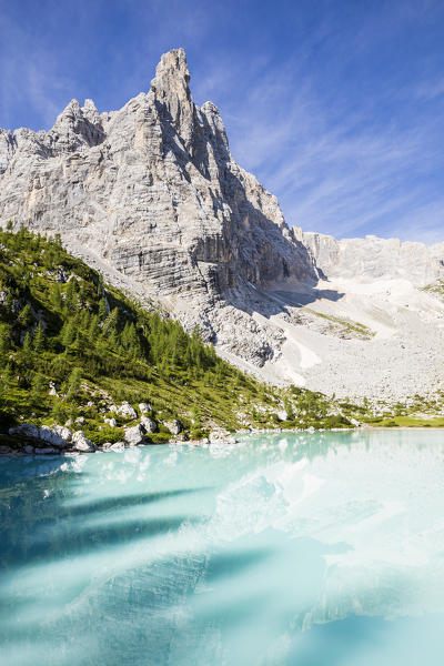 Italy,Veneto,Belluno district,Cortina d'Ampezzo,Sorapis group with Dito di Dio peak (God's finger) reflected in the Sorapis lake