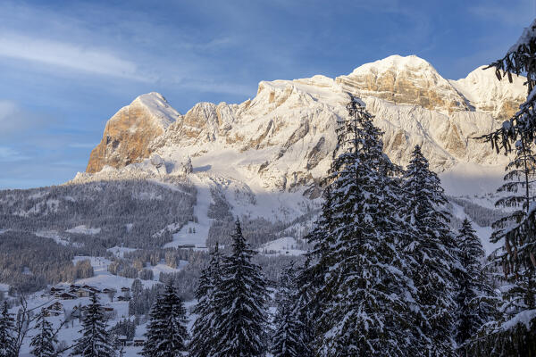 Italy, Veneto, province of Belluno,Boite Valley,view of Tofane group and Cortina d'Ampezzo after snowfall