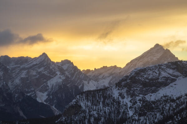 Italy, Veneto, province of Belluno, mount Antelao at sunrise