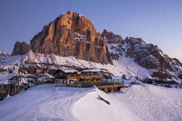 Italy, Veneto, province of Belluno,Tofana di Rozes and Scoiattoli hut at dawn