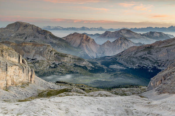 Dawn in the Fanes Valley,S.Vigilio di Marebbe,Bolzano district,South Tyrol,Italy,Europe