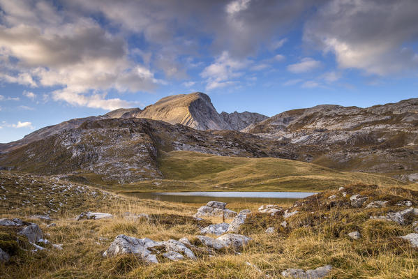 Fosses Lake with mount Croda del Beco,Cortina d'Ampezzo,Belluno district,Veneto,Italy,Europe