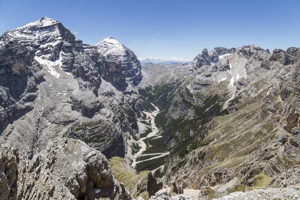 Italy,Veneto,Belluno district,Cortina d'Ampezzo,View of Tofane Group,Travenanzes Valley and Fanis Group from the top of Croda del Vallon Bianco