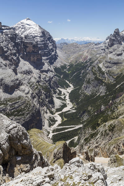 Italy,Veneto,Belluno district,Cortina d'Ampezzo,View of Tofane Group,Travenanzes Valley and Fanis Group from the top of Croda del Vallon Bianco