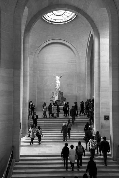 Musee du Louvre, first floor staircase by the statue of the Winged Victory of Samothrace, Paris, France