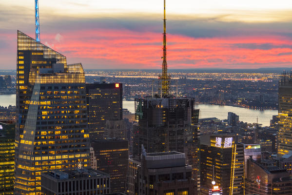 Midtown skyline with Empire State Building from the Rockefeller Center, Manhattan, New York City, USA