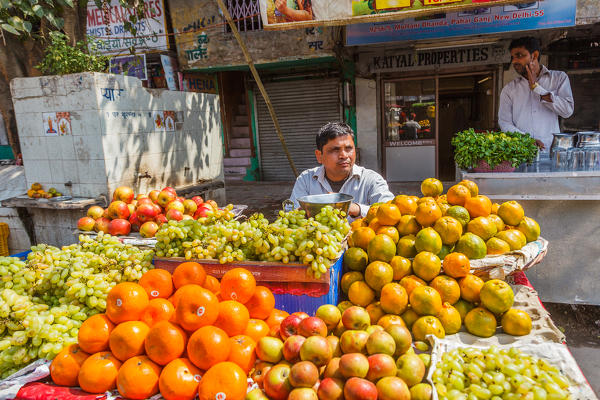 India, Delhi, street market in the old city
