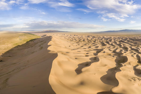 Khongor sand dunes in Gobi Gurvan Saikhan National Park. Sevrei district, South Gobi province, Mongolia.