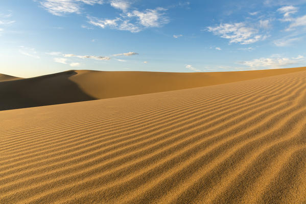 Wind drawn lines on the sand in Gobi Gurvan Saikhan National Park. Sevrei district, South Gobi province, Mongolia.