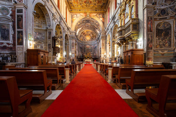 View of the central nave of the Church of the Holy Spirit in the Saxon District
Europe, Italy, Lazio, Province of Rome, Rome