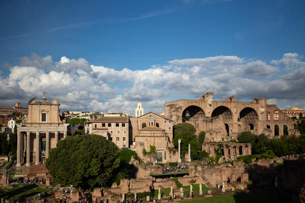 The Roman Forum from the top of the Palatin Hill
Europe, Italy, Lazio Region, Province of Rome, Rome
