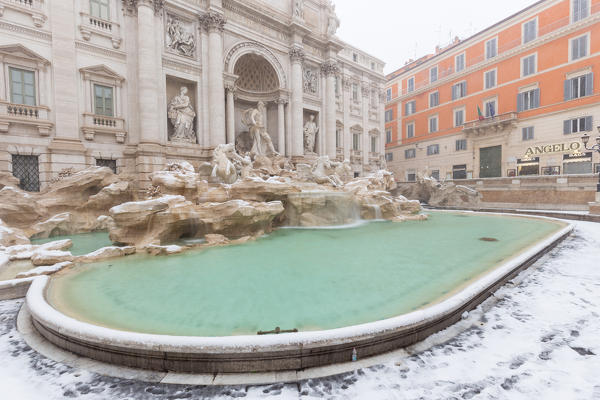 Trevi Fountain during the great snowfall of Rome in 2018
Europe, Italy, Lazio, Province of Rome, Rome
