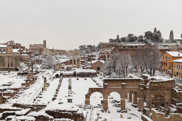 Ruins of Roman Forum covered by the snow after the great snowfall of Rome in 2018
Europe, Italy, Lazio, Province of Rome, Rome