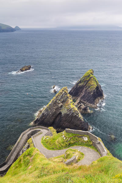 The stunning view of the Blasket islands from the Dunquin pier (Dún Chaoin). Dingle peninsula, County Kerry, Munster province, Ireland, Europe.