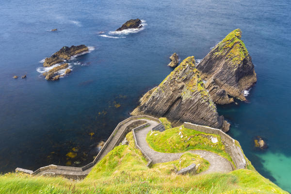 The stunning view of the Blasket islands from the Dunquin pier (Dún Chaoin). Dingle peninsula, County Kerry, Munster province, Ireland, Europe.