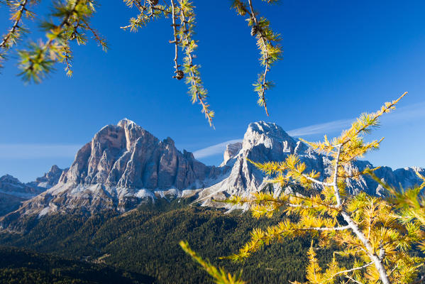 Tofana di Rozes and Tofana di Mezzo, Dolomites, Cortina d'Ampezzo, province of Belluno, Veneto, Italy