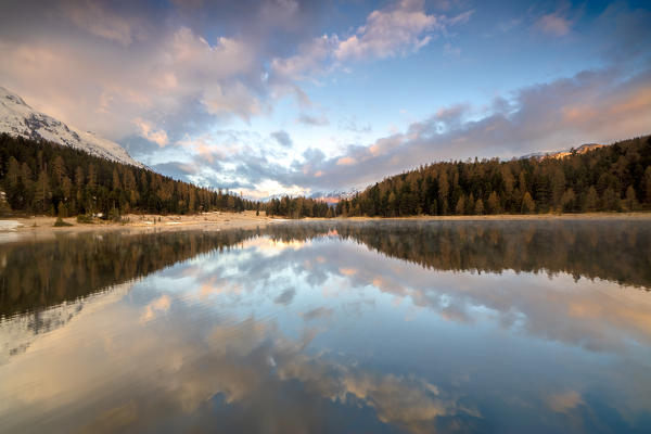 Lej Da Staz all'alba Svizzera