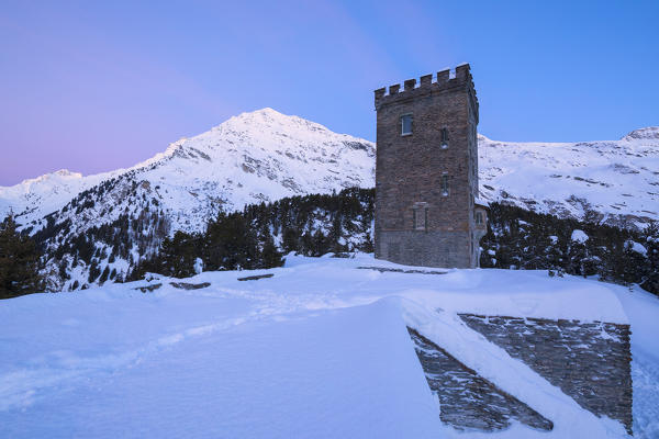 Belvedere Tower and Piz Lunghin in the background, Maloja Pass, Bregaglia Valley, canton of Graubunden, Engadin, Switzerland