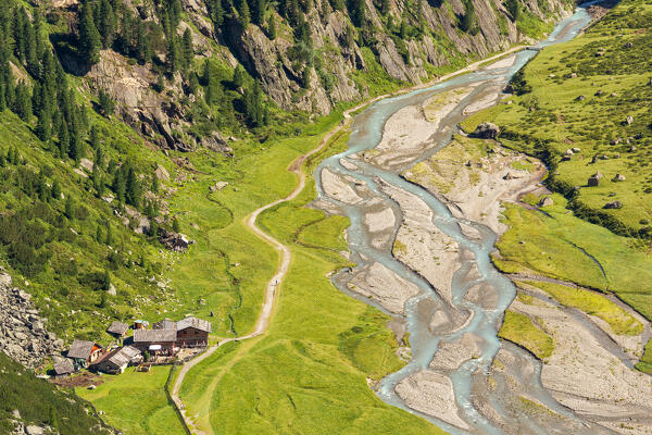 The Plateau of Sulzenau with its pastures and its wild streams as seen from the Sulzenau Hütte mountain hut, Neustift im Stubaital, Innsbruck Land, Tyrol, Austria, Europe