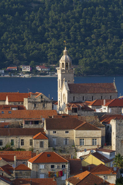 View of Korcula village and the Cathedral of Saint Mark (Korcula, Korcula Island, Dubrovnik-Neretva county, Dalmatia region, Croatia, Europe)